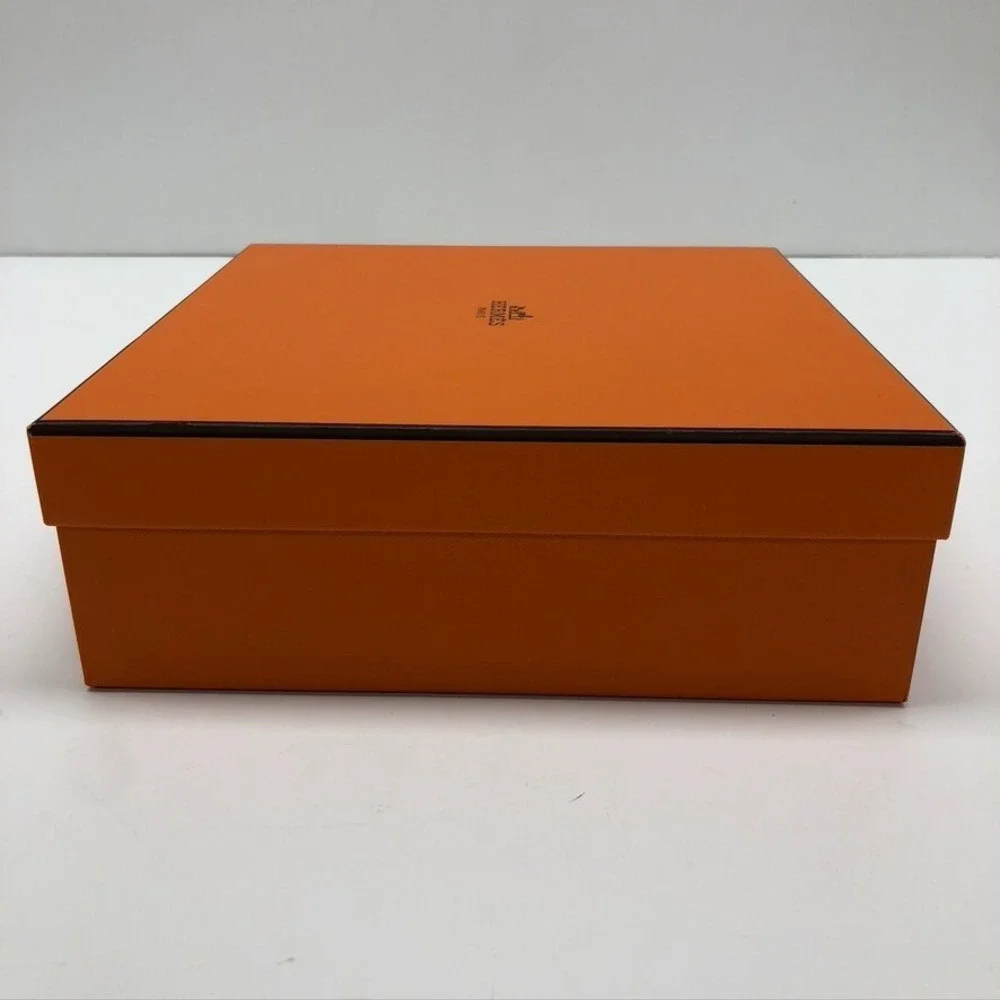 HERMÈS *free returns